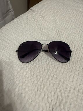 Ray-Ban Aviator Sunglasses Black Frame with Dark Purple Gradient Lenses
